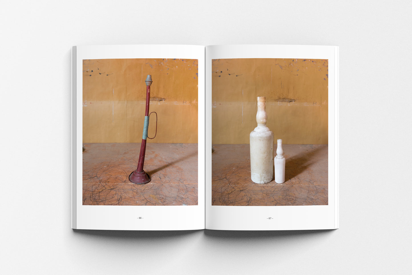 Morandi's Objects. The Complete Archive of Casa Morandi. Wood-Grained Pitcher | Collector's Edition