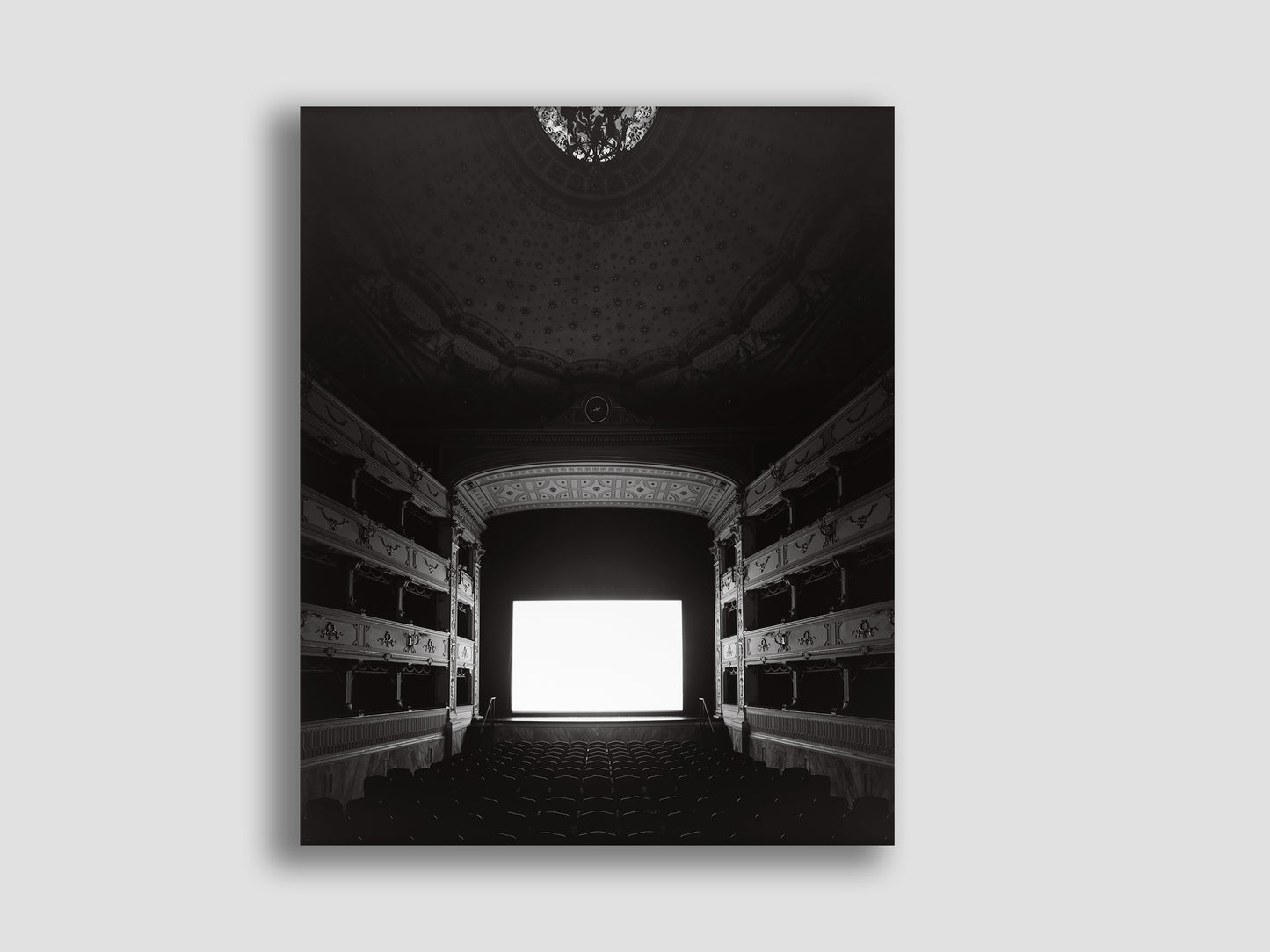 Theaters | NUOVA RISTAMPA