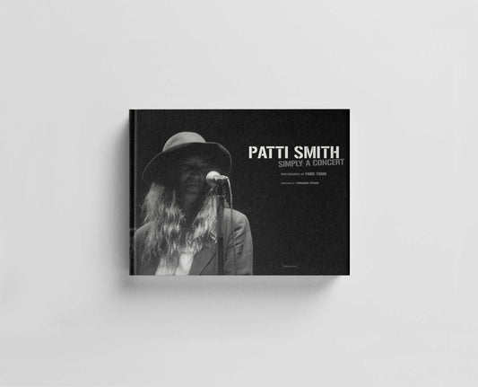 Patti Smith, Simply a Concert Default Title