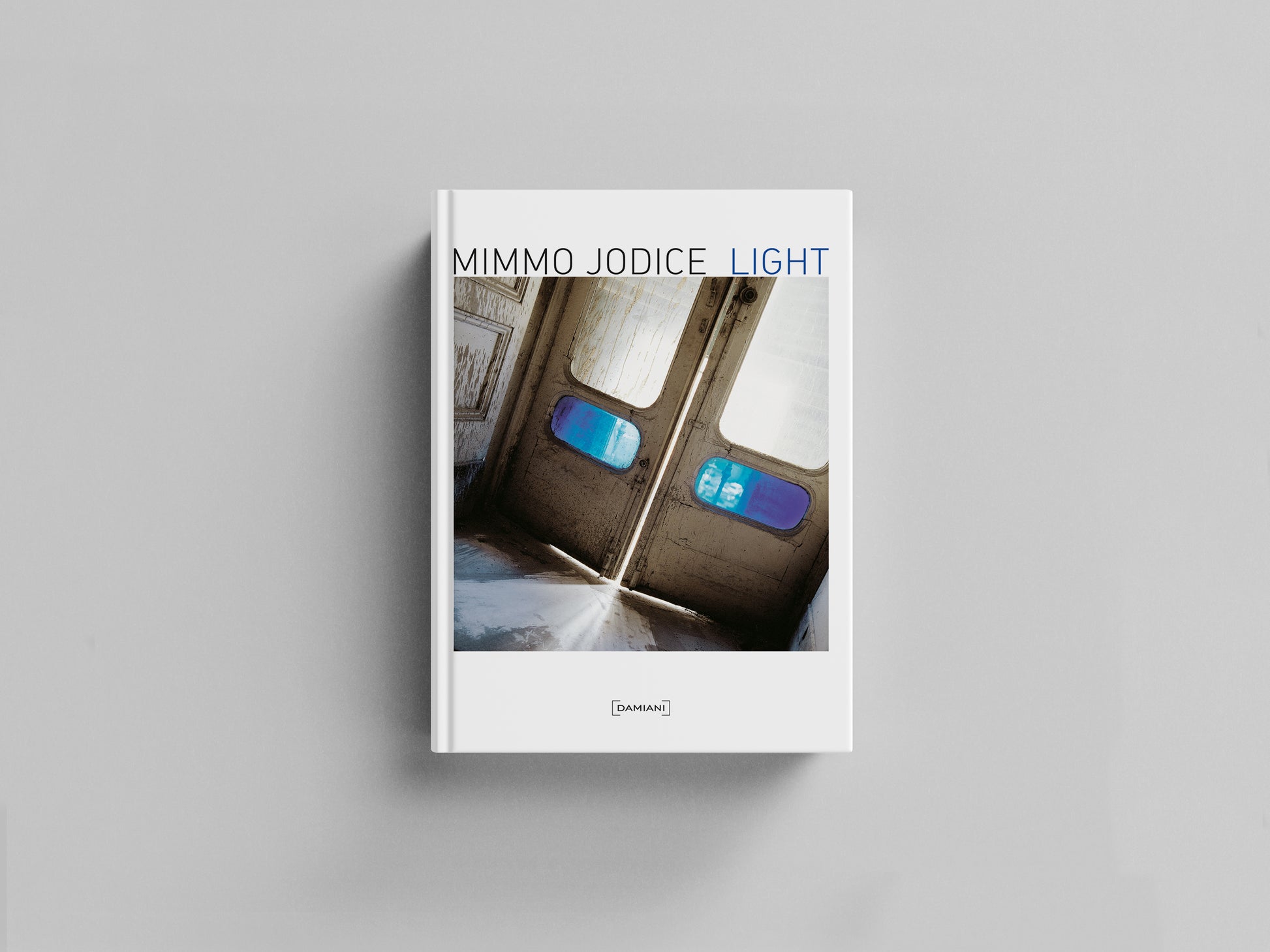 Light Default Title